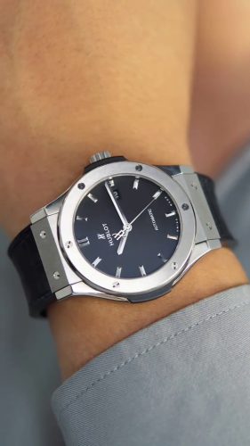 HUBLOT Classic Fusion Titanium Black Shiny 42 Replica: The perfect choice for meticulously recreating luxury and modernity photo review