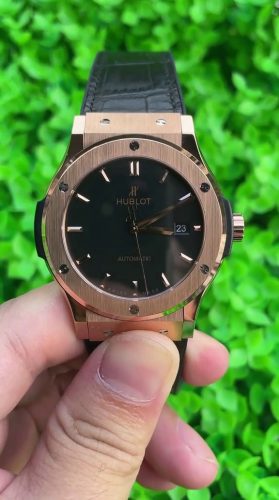 Hublot Classic Fusion Men's 43mm 542.OX.1181.LR Black Dial Automatic photo review