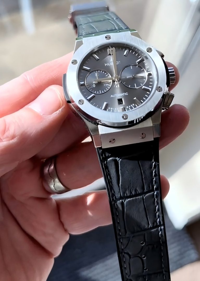 Hublot Classic Fusion Men's 521.NX.1171.LR 42mm Silver-tone Leather Strap photo review