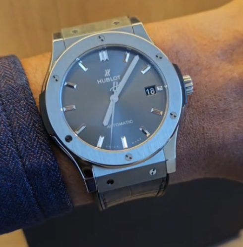 Hublot Classic Fusion 43mm/42mm/45mm Men's 511.NX.7071.LR Silver-tone Leather Strap photo review