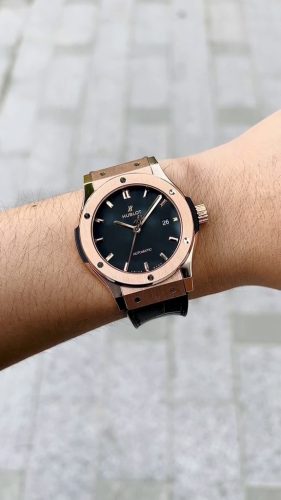 Hublot Classic Fusion Men's 43mm 542.OX.1181.LR Black Dial Automatic photo review