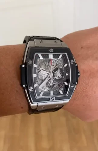 Hublot Spirit of Big Bang 45mm Men 601.NM.0173.LR Mechanical/Quartz photo review