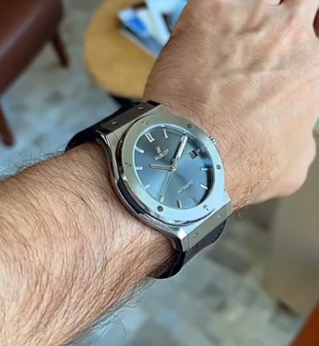Hublot Classic Fusion 43mm/42mm/45mm Men's 511.NX.7071.LR Silver-tone Leather Strap photo review