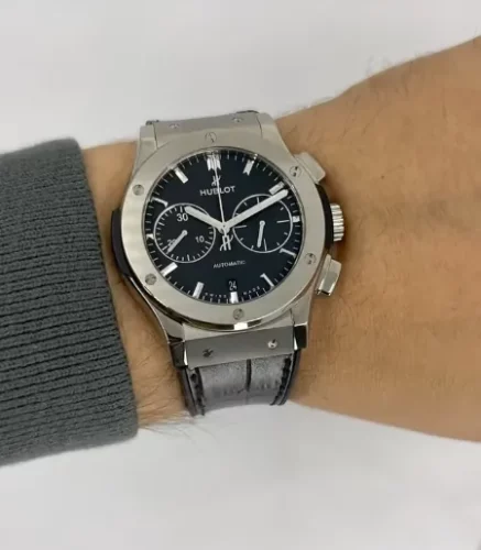 Hublot Classic Fusion Men's 521.NX.1171.LR 42mm Silver-tone Leather Strap photo review