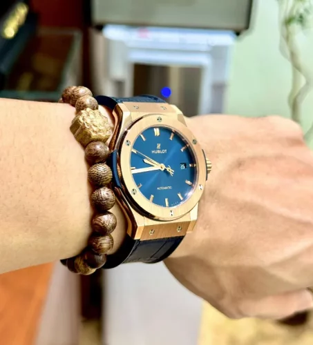 Hublot Classic Fusion 33mm Ladies 581.OX.7180.LR Automatic photo review